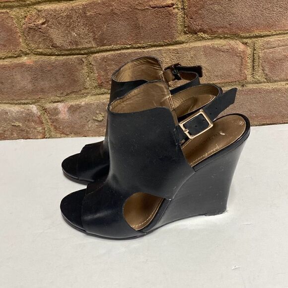 BCBG Generation Black Leather Open Toe Wedge Size 6.5 - Picture 4 of 9